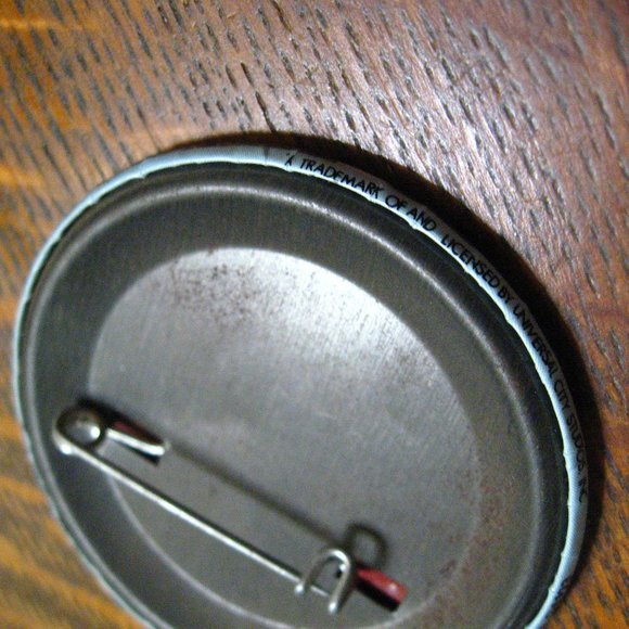 👽 E.T. the Extra-Terrestrial Vintage 1982 Lapel Pin - Picture 4 of 5